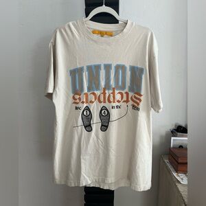 Union LA Men’s Cream T- Shirt Sz Medium